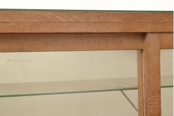 和製アンティーク　引き出し付き　ナラ材製のレトロなガラスケース(ショーケース、陳列棚、店舗什器)(R-049106)