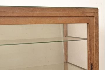 和製アンティーク　引き出し付き　ナラ材製のレトロなガラスケース(ショーケース、陳列棚、店舗什器)(R-049106)