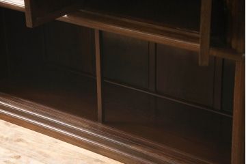 民芸家具　鉄刀木(タガヤサン)材　美術品のような細やかな意匠が魅力の最高級の飾り棚(収納棚、茶棚)(定価約120万円)(R-049108)