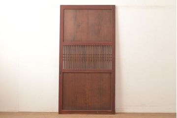 アンティーク建具　明治大正期　赤みがかった色合いと経年による味わいが魅力の格子帯戸1枚(引き戸、建具)(R-049111)