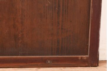 アンティーク建具　明治大正期　赤みがかった色合いと経年による味わいが魅力の格子帯戸1枚(引き戸、建具)(R-049111)