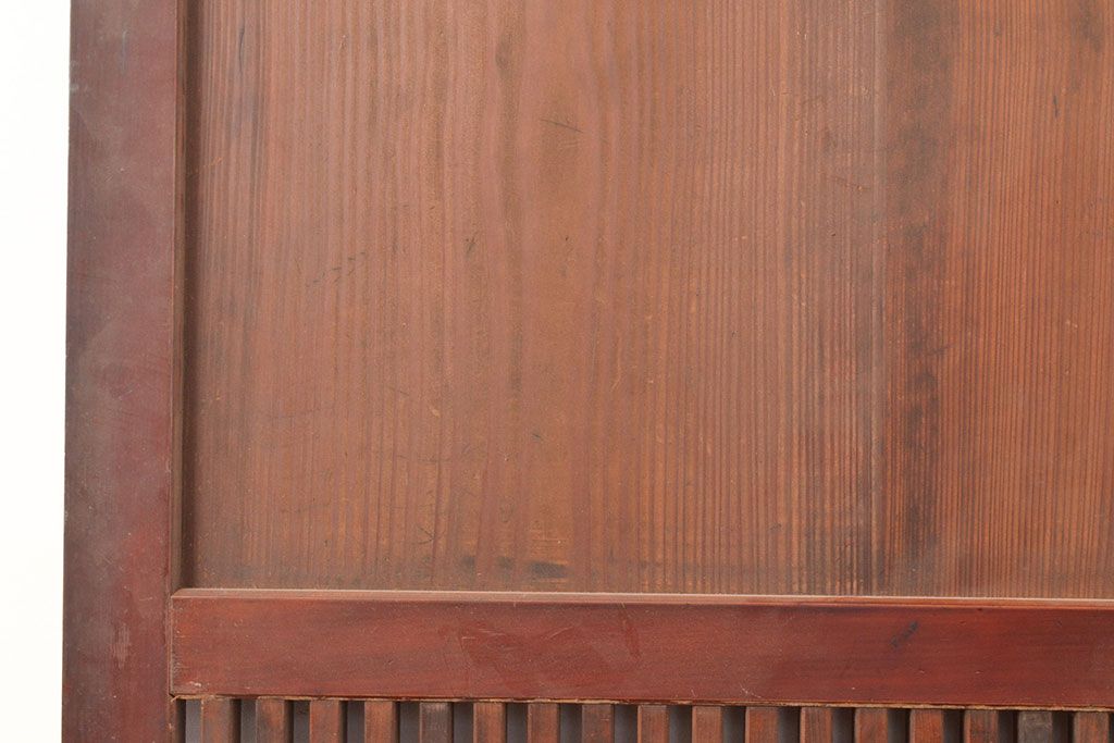 アンティーク建具　明治大正期　赤みがかった色合いと経年による味わいが魅力の格子帯戸1枚(引き戸、建具)(R-049111)