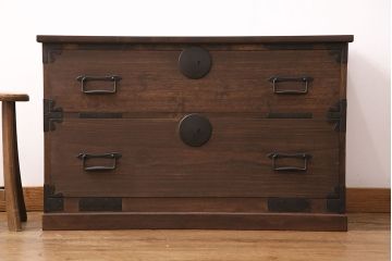和製アンティーク　天板リメイク　落ち着いた和の雰囲気を醸し出す総桐材製のローボード(テレビボード、テレビ台、引き出し、チェスト)(R-049120)