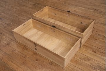 和製アンティーク　天板リメイク　落ち着いた和の雰囲気を醸し出す総桐材製のローボード(テレビボード、テレビ台、引き出し、チェスト)(R-049120)