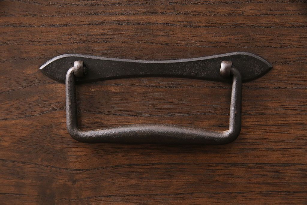 和製アンティーク　天板リメイク　落ち着いた和の雰囲気を醸し出す総桐材製のローボード(テレビボード、テレビ台、引き出し、チェスト)(R-049120)