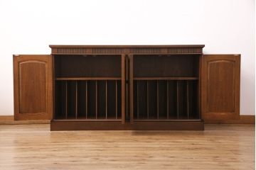 中古　DREXEL HERITAGE(ドレクセルヘリテイジ)　Triune(トライユン)　洗練された美しい佇まいが魅力的なリビングボード(クレデンザ、クリデンザ、サイドボード、キャビネット)(R-049126)