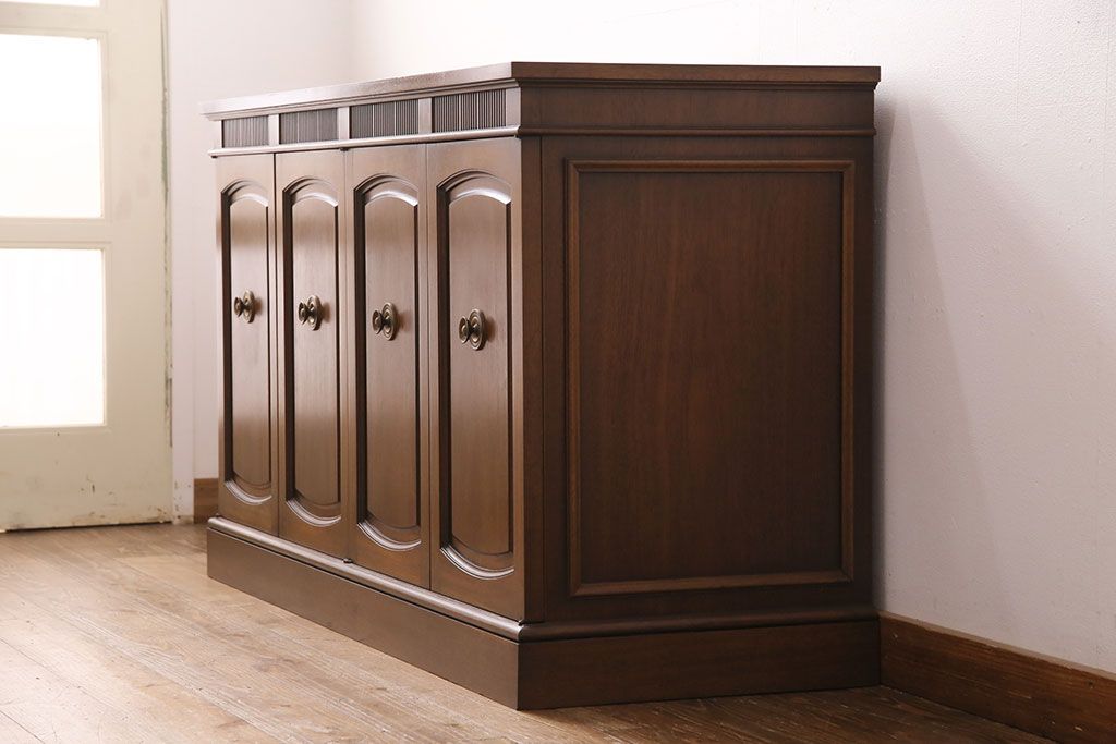 中古　DREXEL HERITAGE(ドレクセルヘリテイジ)　Triune(トライユン)　洗練された美しい佇まいが魅力的なリビングボード(クレデンザ、クリデンザ、サイドボード、キャビネット)(R-049126)