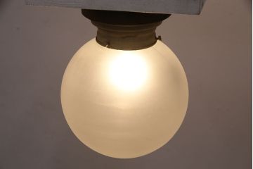 アンティーク照明　温かみのある雰囲気作りにぴったりな丸いフォルムの天井照明(シーリングライト)(R-049127)
