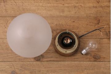 アンティーク照明　温かみのある雰囲気作りにぴったりな丸いフォルムの天井照明(シーリングライト)(R-049127)