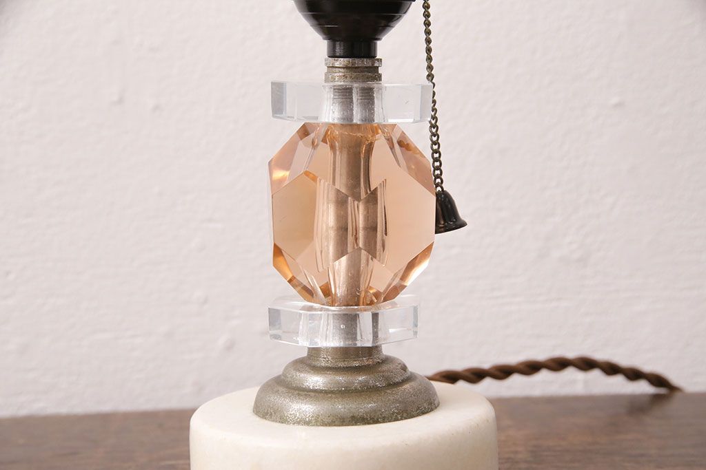 ビンテージ照明　空間を優雅に演出してくれるスタンドライト(デスクスタンド、卓上照明)(R-049131)