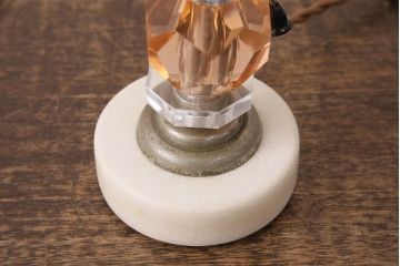 ビンテージ照明　空間を優雅に演出してくれるスタンドライト(デスクスタンド、卓上照明)(R-049131)