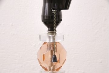 ビンテージ照明　空間を優雅に演出してくれるスタンドライト(デスクスタンド、卓上照明)(R-049131)