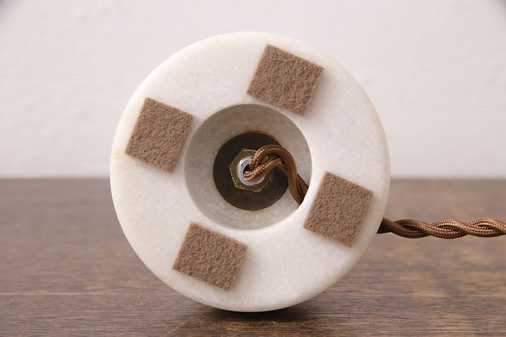 ビンテージ照明　空間を優雅に演出してくれるスタンドライト(デスクスタンド、卓上照明)(R-049131)