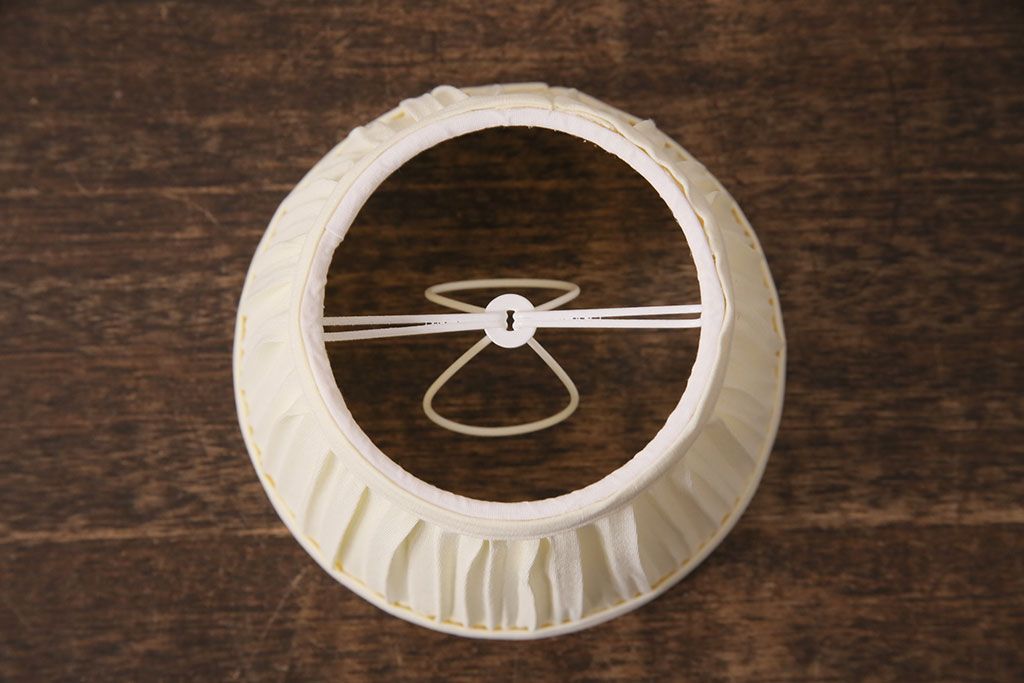 ビンテージ照明　空間を優雅に演出してくれるスタンドライト(デスクスタンド、卓上照明)(R-049131)