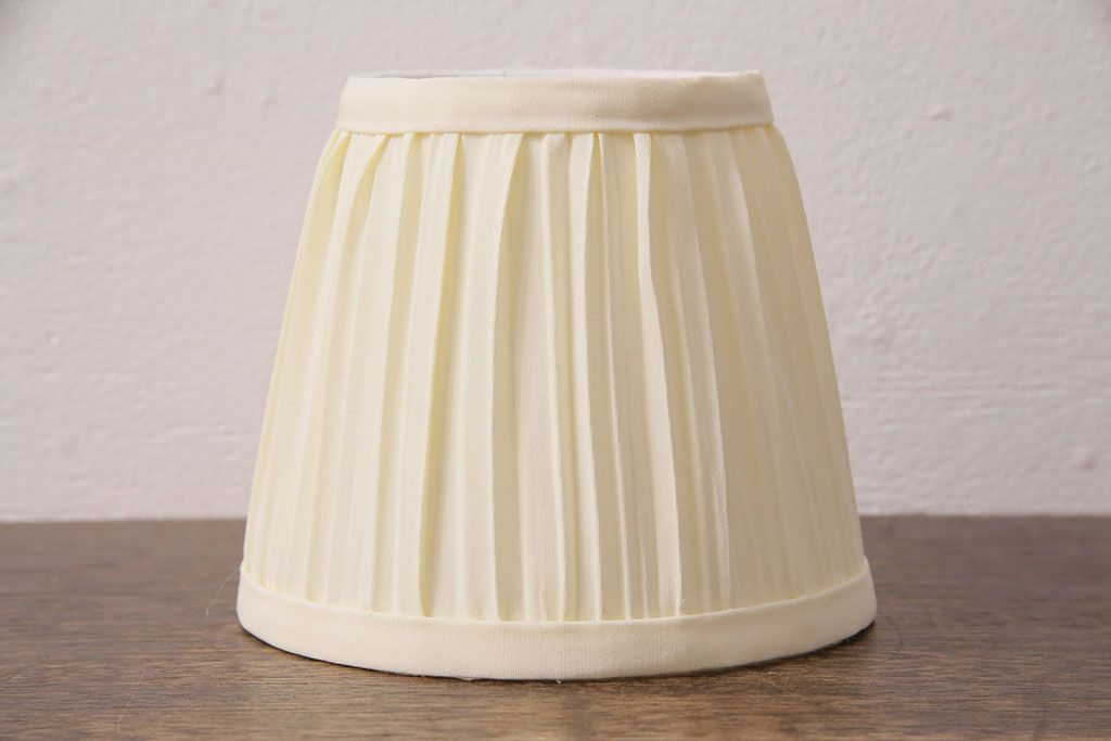 ビンテージ照明　空間を優雅に演出してくれるスタンドライト(デスクスタンド、卓上照明)(R-049131)