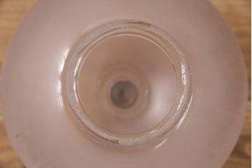 アンティーク照明　オパールガラス　シャビーな風合いのブラケットがお洒落な雰囲気を高める天井照明(シーリングライト)(R-049132)