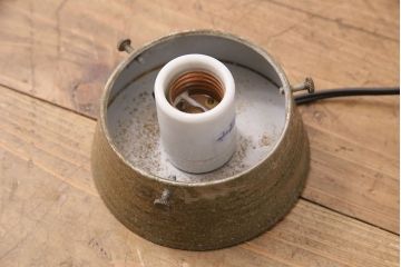 アンティーク照明　オパールガラス　シャビーな風合いのブラケットがお洒落な雰囲気を高める天井照明(シーリングライト)(R-049132)