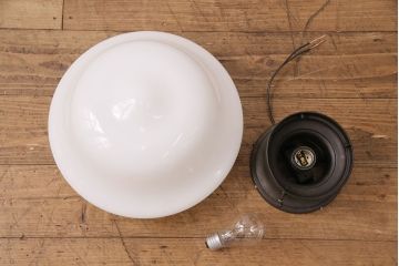 アンティーク照明　大振り　ぽってりとしたフォルムが温かみを感じさせる天井照明(シーリングライト)(R-049133)