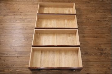 中古　伝統民芸　岩谷堂箪笥　力強い杢目と黒々とした金具が魅力の整理箪笥(チェスト、衣装タンス、引き出し)(R-049135)(菊幸)