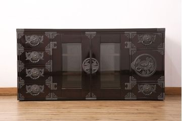 中古　極美品　展示品　牡丹金具と木地呂塗りが素晴らしい仙台箪笥(車箪笥、収納箪笥)(定価約145万8千円)(R-049139)