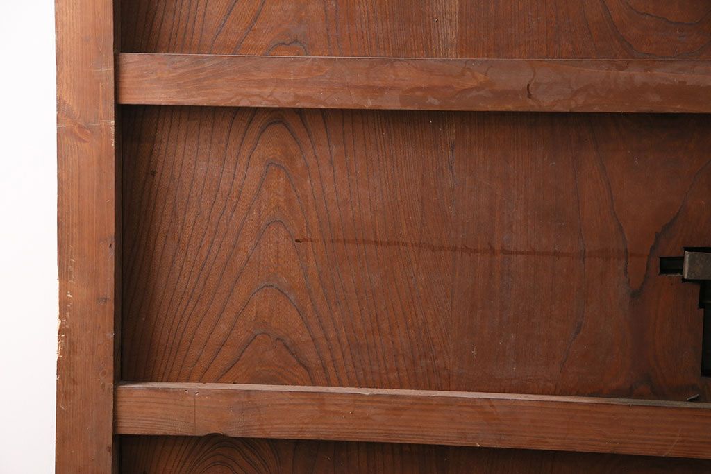 アンティーク建具　ヒノキ材・ケヤキ材　特大金具が存在感抜群の庄内蔵戸(引き戸、玄関戸、建具)(R-049142)