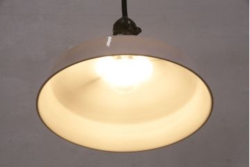 アンティーク照明　日陶　マツダ電笠　スタイリッシュで空間に取り入れやすい白磁のペンダントライト(天井照明、吊り下げ照明)(R-049147)