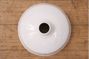 アンティーク照明　日陶　マツダ電笠　スタイリッシュで空間に取り入れやすい白磁のペンダントライト(天井照明、吊り下げ照明)(R-049147)