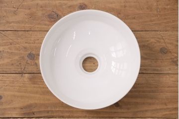 アンティーク照明　日陶　マツダ電笠　スタイリッシュで空間に取り入れやすい白磁のペンダントライト(天井照明、吊り下げ照明)(R-049147)