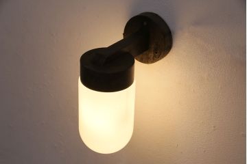 アンティーク照明　昭和初期　ブラケットの無骨なデザインがお洒落なウォールランプ(壁付け照明、壁掛け照明)(R-049148)