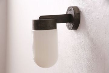 アンティーク照明　昭和初期　ブラケットの無骨なデザインがお洒落なウォールランプ(壁付け照明、壁掛け照明)(R-049148)