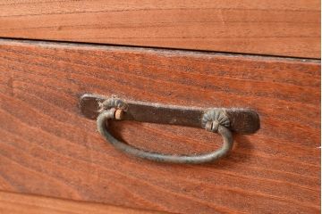 和製アンティーク　前面ケヤキ材　和の趣きを感じさせる、赤味がかった色合いが魅力の箪笥サイドボード(関東水屋箪笥、キャビネット、収納棚)(R-049152)