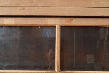 【簡易リペア限定品】和製アンティーク　収納力抜群!素朴な木の風合いが味わい深い収納棚(サイドボード、キャビネット、戸棚、飾り棚、店舗什器)(R-049155)