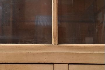 和製アンティーク　収納力抜群!素朴な木の風合いが味わい深い重ね収納棚(キャビネット、戸棚、飾り棚、店舗什器、引き出し)(R-049156)