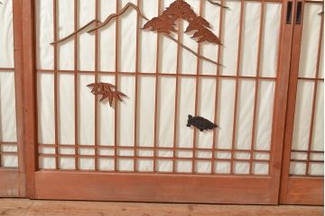 アンティーク建具　鶴亀・松竹梅　縁起物の細工が魅力の障子戸3枚セット(建具、引き戸)(R-049157)