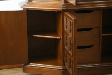 中古　美品　DREXEL HERITAGE(ドレクセルヘリテイジ)　エスペラント　クラシカルな佇まいが魅力のキャビネット　定価約120万円　(R-049159)