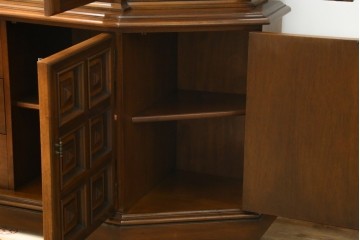 中古　美品　DREXEL HERITAGE(ドレクセルヘリテイジ)　エスペラント　クラシカルな佇まいが魅力のキャビネット　定価約120万円　(R-049159)