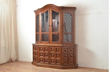 中古　美品　DREXEL HERITAGE(ドレクセルヘリテイジ)　エスペラント　クラシカルな佇まいが魅力のキャビネット(カップボード、食器棚、飾り棚、戸棚、収納棚)(定価約120万円)(R-049159)