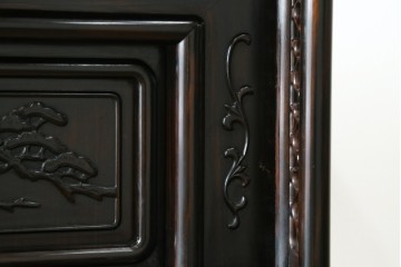 和製ヴィンテージ　黒檀無垢材　上質なこだわりの空間づくりにおすすめの飾り棚　(R-049164)