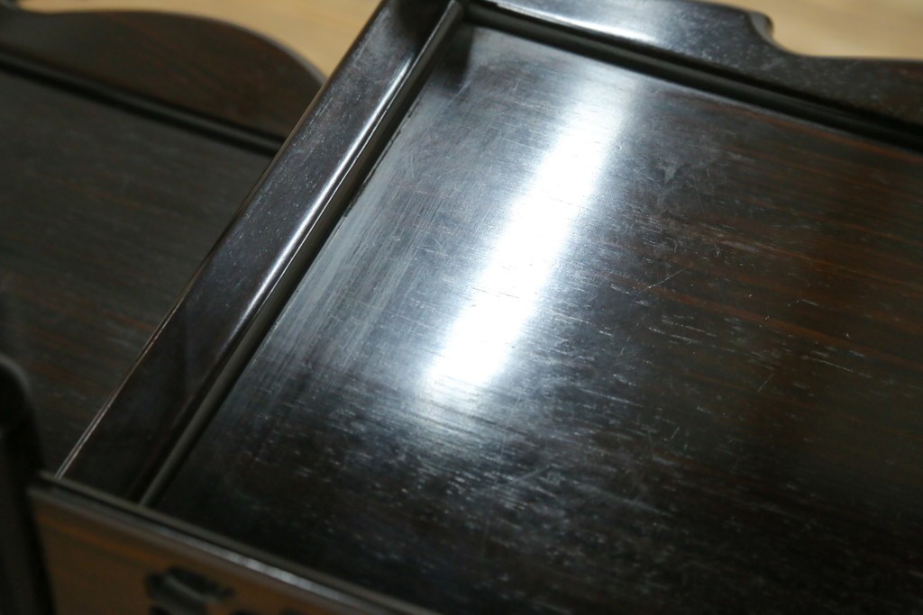 和製ヴィンテージ　黒檀無垢材　上質なこだわりの空間づくりにおすすめの飾り棚　(R-049164)