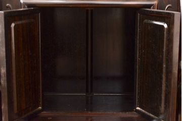 ヴィンテージ家具　黒檀無垢材　上質なこだわりの空間づくりにおすすめの飾り棚(茶棚、戸棚、収納棚、茶箪笥、ビンテージ)(R-049164)