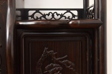 ヴィンテージ家具　黒檀無垢材　上質なこだわりの空間づくりにおすすめの飾り棚(茶棚、戸棚、収納棚、茶箪笥、ビンテージ)(R-049164)