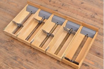 レトロ家具　昭和レトロ　KIHARA　小物収納にうってつけのナラ材製ネームプレート付きカードケース(引き出し、チェスト、図書館、図書室)(R-049165)
