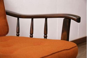 中古　北海道民芸家具　オレンジカラーが温かみのある雰囲気を醸し出す一人掛けソファ(1シーター、1Pソファ、椅子)(R-049185)