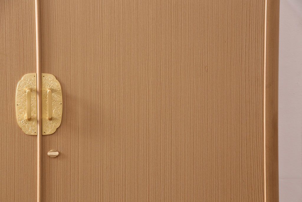 中古　広島・府中家具　木匠多々納邦男　総柾目造り　胴丸　高級感と上品さを併せ持つ総桐箪笥(衣装箪笥、着物箪笥、和タンス、桐たんす)(定価約180万円)(R-049187)