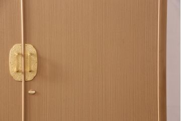 中古　広島・府中家具　木匠多々納邦男　総柾目造り　胴丸　高級感と上品さを併せ持つ総桐箪笥(衣装箪笥、着物箪笥、和タンス、桐たんす)(定価約180万円)(R-049187)