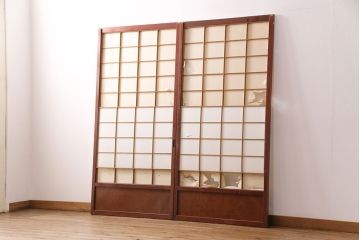 アンティーク建具　経年による風合いが情緒溢れる雪見障子戸2枚セット(摺り上げ障子戸、引き戸、擦り上げ障子戸、擦上障子戸、建具)(R-049196)
