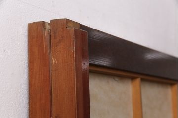 アンティーク建具　経年による風合いが情緒溢れる雪見障子戸2枚セット(摺り上げ障子戸、引き戸、擦り上げ障子戸、擦上障子戸、建具)(R-049196)