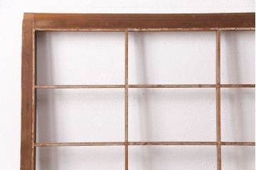 アンティーク建具　長い歳月を経た風合いが趣溢れる無双付き引き戸(無双窓、板戸、建具)(R-049197)