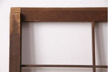 アンティーク建具　長い歳月を経た風合いが趣溢れる無双付き引き戸(無双窓、板戸、建具)(R-049197)