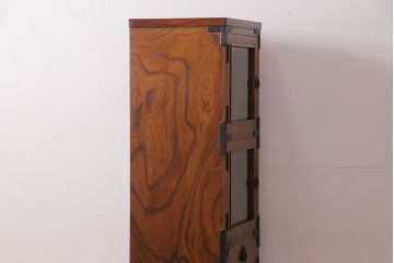 中古　民芸家具　岩谷堂箪笥　お部屋のちょっとしたスペースに置ける、スリムな収納棚(戸棚、多目棚)(R-049202)